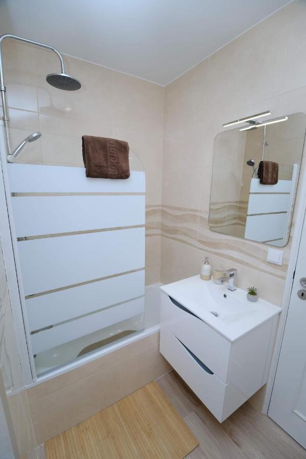 Diamante House Com Garagem Privada Apartment Braga Bagian luar foto