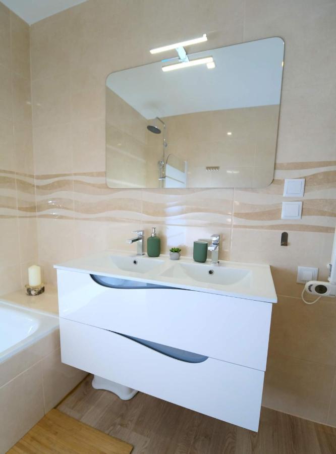 Diamante House Com Garagem Privada Apartment Braga Bagian luar foto